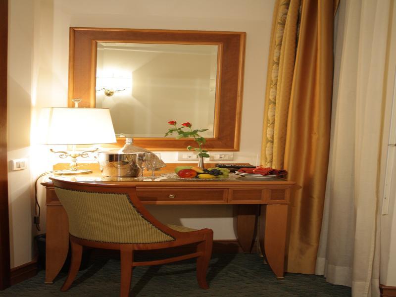 Sunrise Hotel Rome Exterior photo