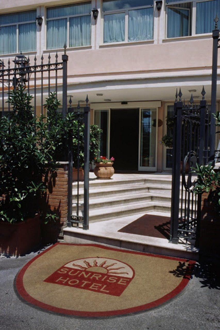 Sunrise Hotel Rome Exterior photo