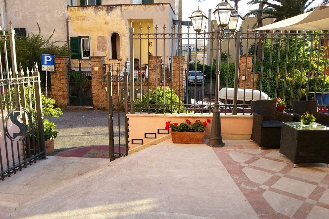 Sunrise Hotel Rome Exterior photo