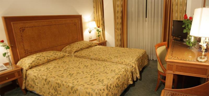 Sunrise Hotel Rome Exterior photo